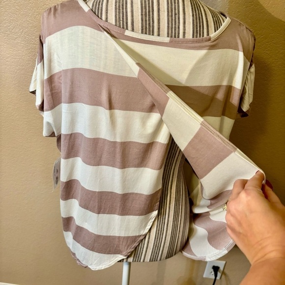 NWT a.n.a. Top Large White Khaki Stripes Ruched Shoulders Open Peekaboo Back New - Picture 6 of 13